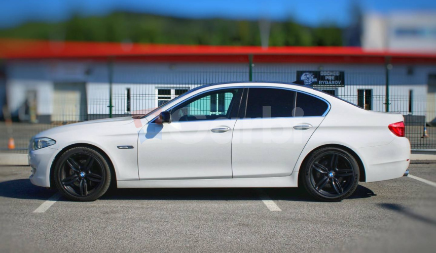 BMW Rad 5 530d xDrive A/T