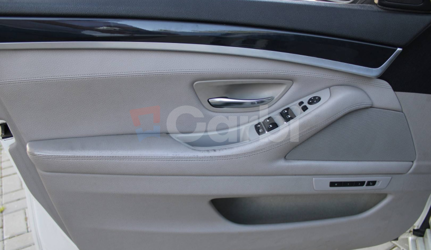 BMW Rad 5 530d xDrive A/T