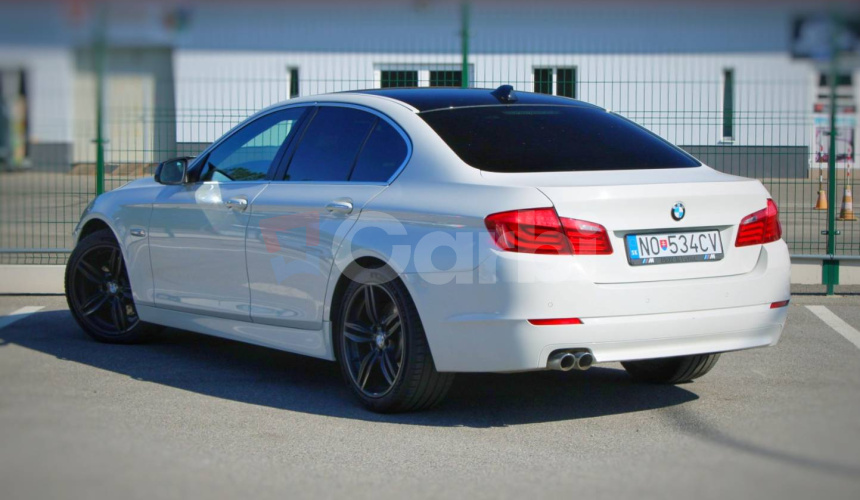 BMW Rad 5 530d xDrive A/T