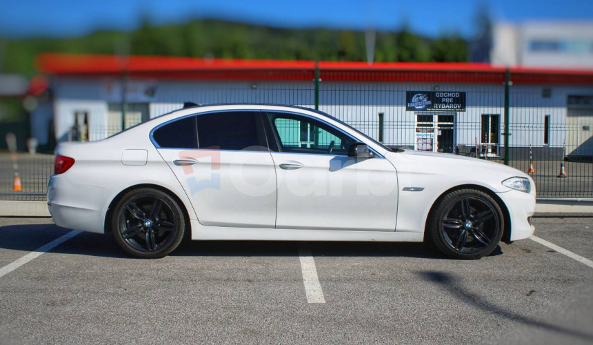 BMW Rad 5 530d xDrive A/T