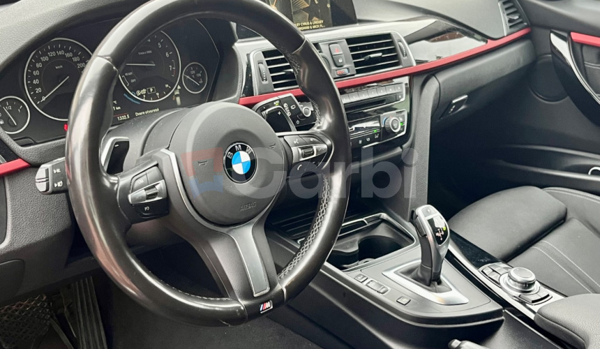 BMW Rad 3 Touring 320i xDrive M Sport Shadow A/T