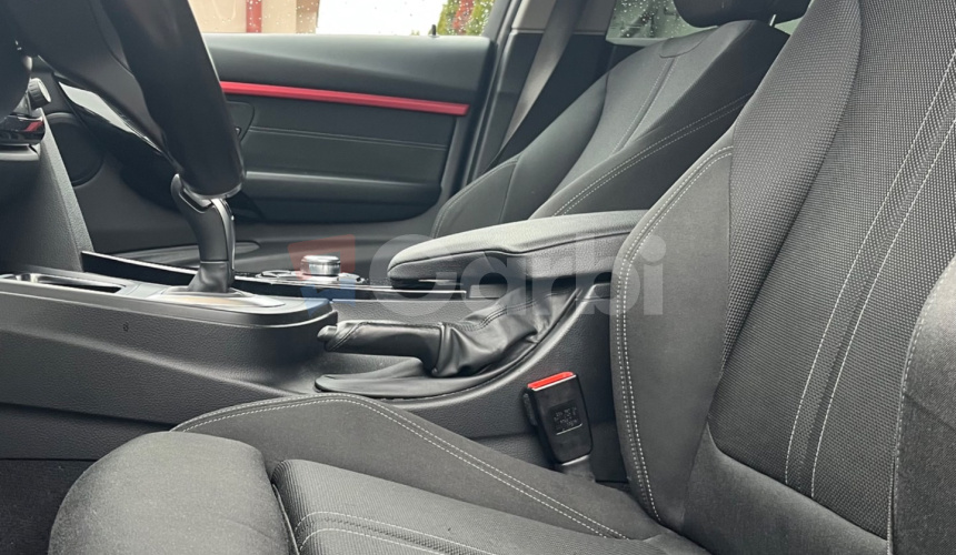 BMW Rad 3 Touring 320i xDrive M Sport Shadow A/T