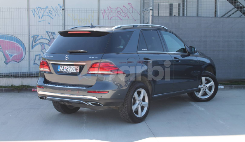 Mercedes-Benz GLE Trieda 350d 190kW A9