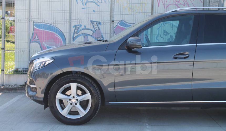 Mercedes-Benz GLE Trieda 350d 190kW A9
