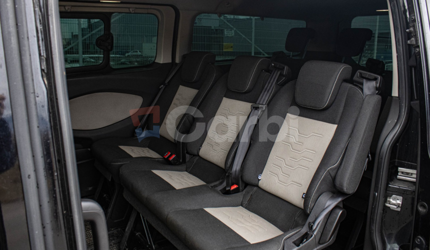 Ford Tourneo Custom