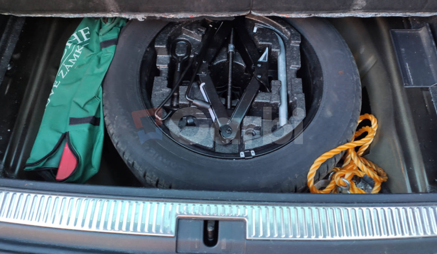 Škoda Superb combi 4x4 L&K + WEBASTO