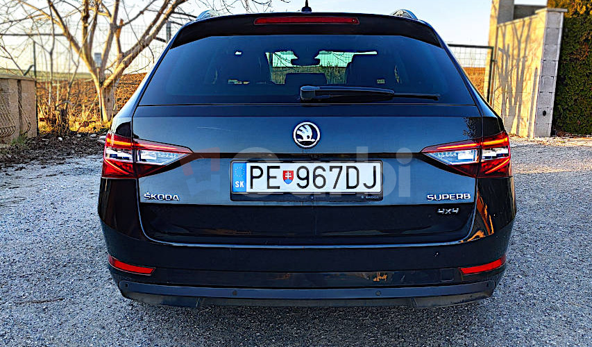 Škoda Superb combi 4x4 L&K + WEBASTO