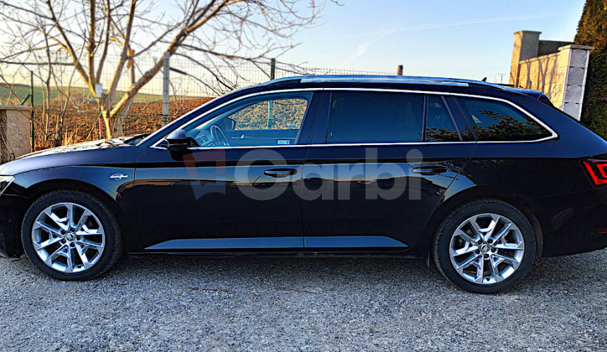 Škoda Superb combi 4x4 L&K + WEBASTO