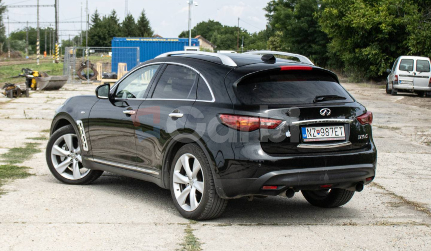 Infiniti FX30dS