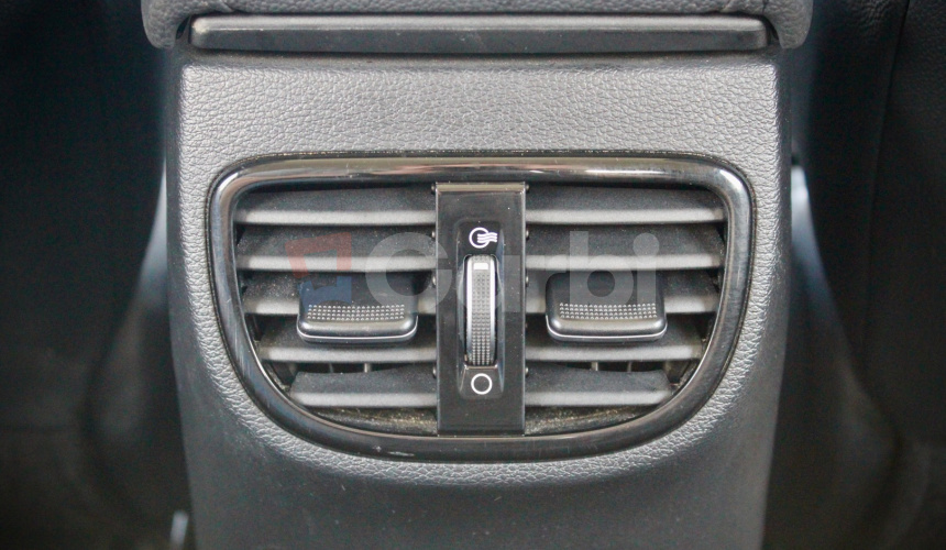 KIA XCeed Silver 103 kW