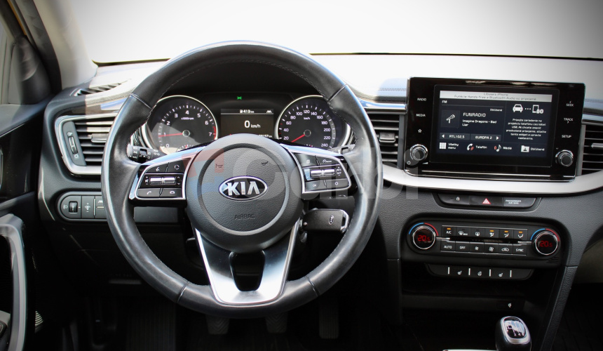 KIA XCeed Silver 103 kW