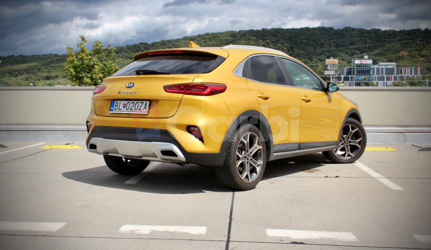 KIA XCeed Silver 103 kW