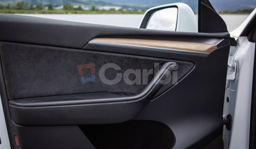 Tesla Model Y Long Range, ťažné, R20, nelakované, odpočet DPH