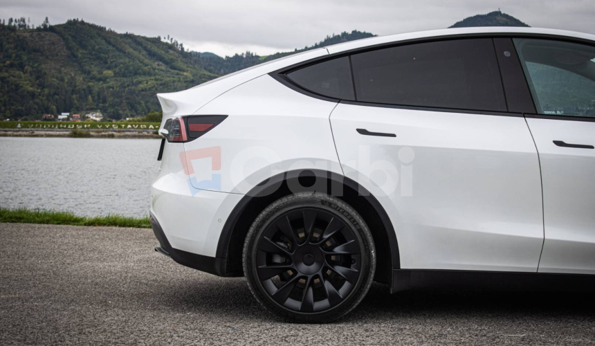 Tesla Model Y Long Range, ťažné, R20, nelakované, odpočet DPH