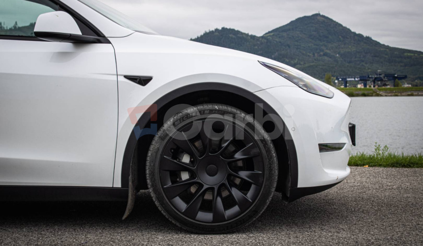 Tesla Model Y Long Range, ťažné, R20, nelakované, odpočet DPH