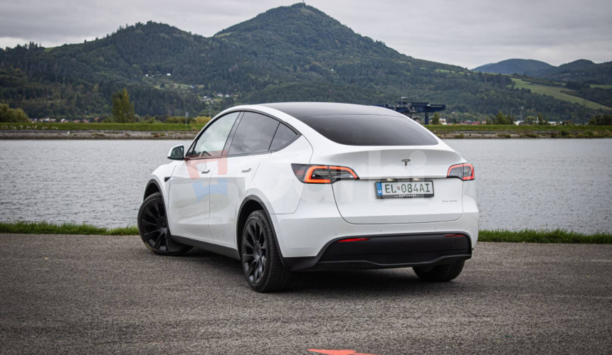 Tesla Model Y Long Range, ťažné, R20, nelakované, odpočet DPH