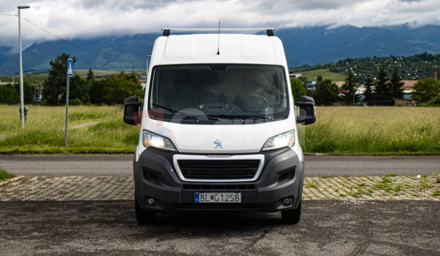 Peugeot Boxer L4H2 2.0 BlueHDi 4x4 zdvihnutý podvozok - DANGEL úprava