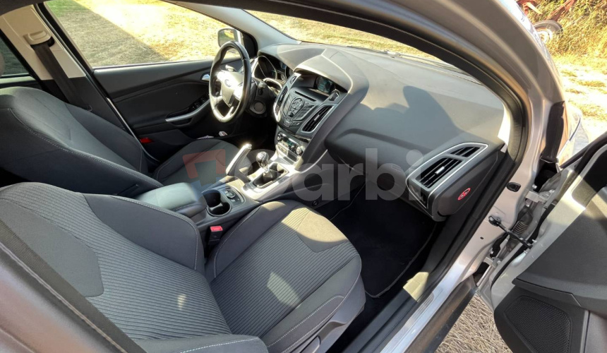 Ford Focus Kombi 1.6 TDCi Duratorq 115k Titanium