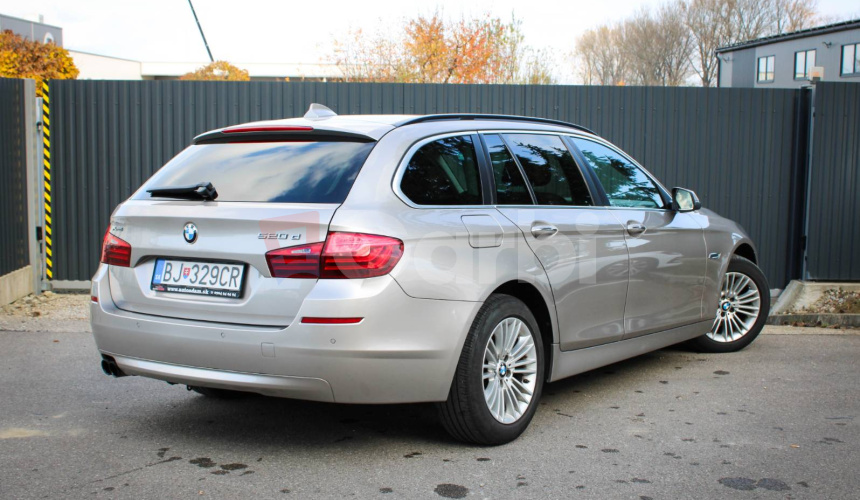 BMW Rad 5 Touring 5 520d xDrive A/T, 140kW, A8, SR vozidlo, Pôvodný lak, Zimné komlety