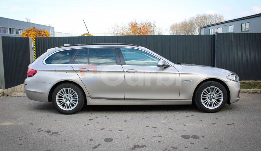 BMW Rad 5 Touring 5 520d xDrive A/T, 140kW, A8, SR vozidlo, Pôvodný lak, Zimné komlety