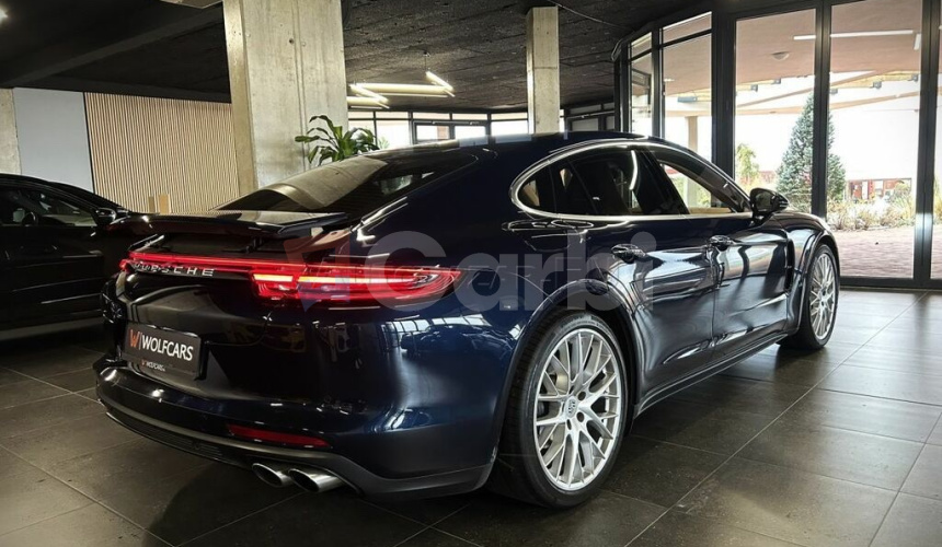 Porsche Panamera 4S