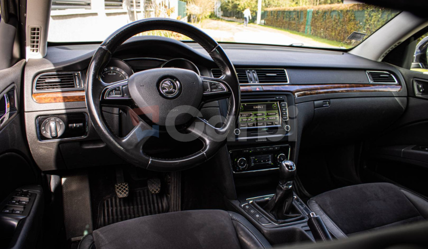 Škoda Superb Combi 2.0 TDI CR 4x4, Alcantara, ZEDER, Slovenské, 4x výhrev, el.kufor