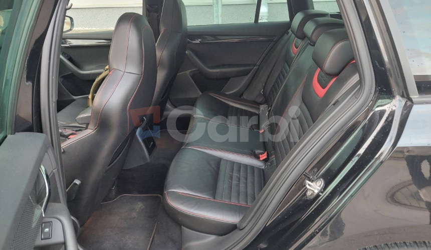 Škoda Octavia Combi 2.0 TDI DPF RS DSG