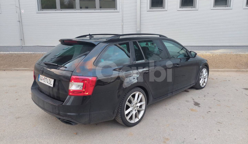 Škoda Octavia Combi 2.0 TDI DPF RS DSG
