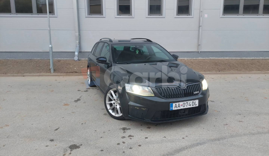 Škoda Octavia Combi 2.0 TDI DPF RS DSG