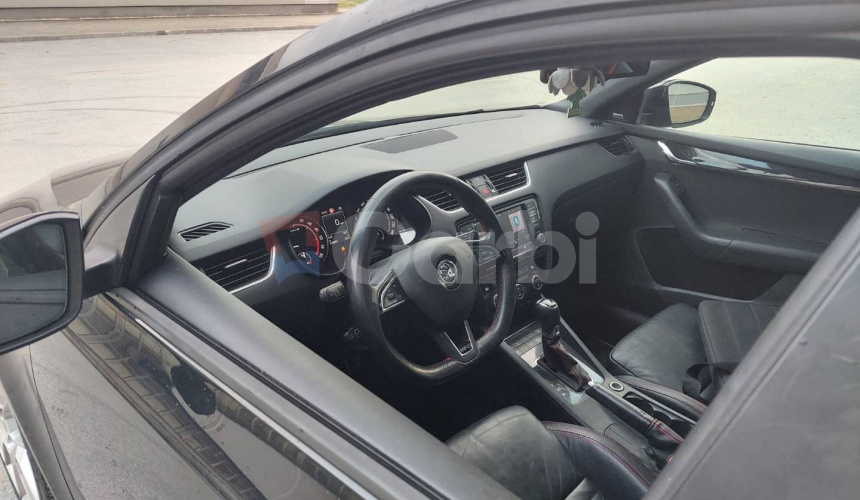 Škoda Octavia Combi 2.0 TDI DPF RS DSG