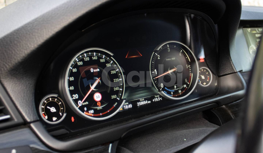 BMW Rad 5 530d xDrive A/T