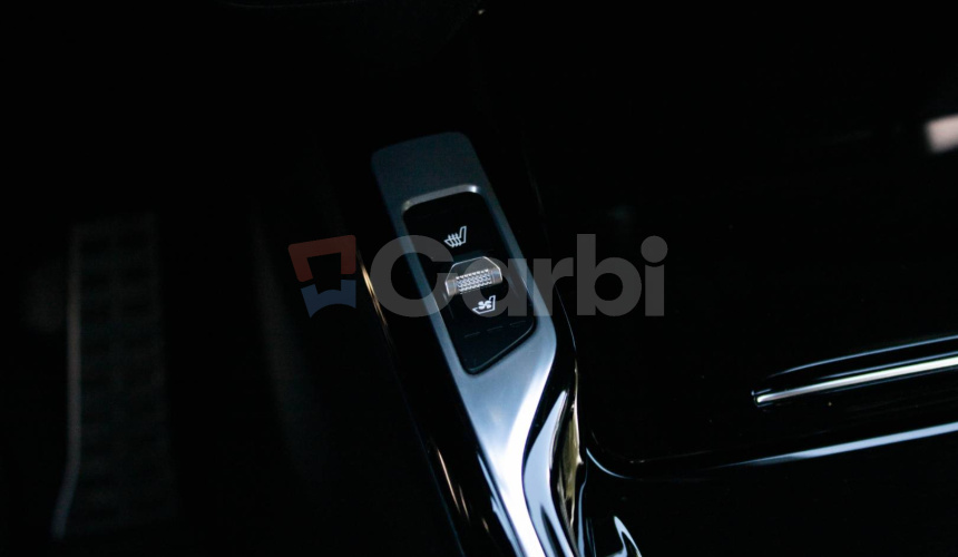 Kia Sorento Platinum 4WD 2.2 CRDi panoráma, 1. majiteľ, SK, V záruke, nelakované