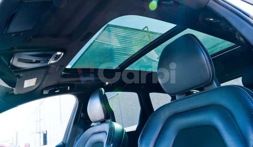 Volvo XC60 D5 R-Design AWD A/T8 173kW 235HP Strešné okno Top výbava modelový rok 2018