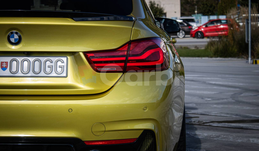 BMW Rad 4 Gran Coupé M440i xDrive M Performance, M výfuk, HUD, Harman Kardon, Austin Yellow, TO