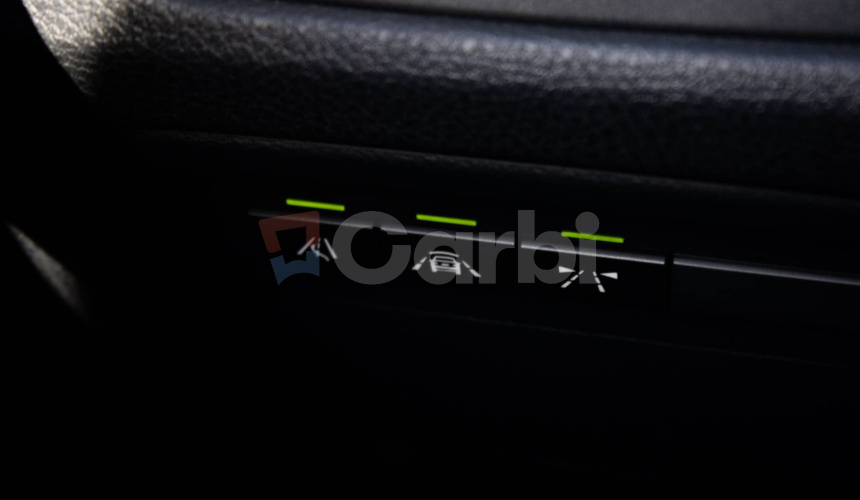 BMW Rad 4 Gran Coupé M440i xDrive M Performance, M výfuk, HUD, Harman Kardon, Austin Yellow, TO