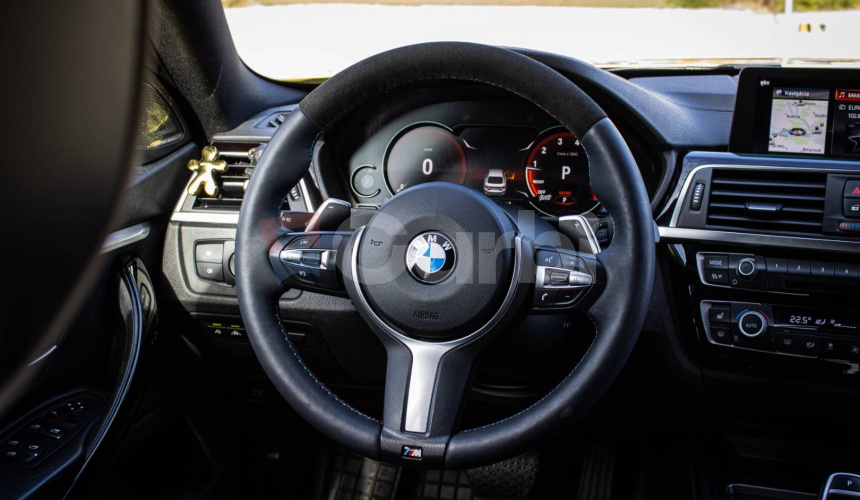 BMW Rad 4 Gran Coupé M440i xDrive M Performance, M výfuk, HUD, Harman Kardon, Austin Yellow, TO