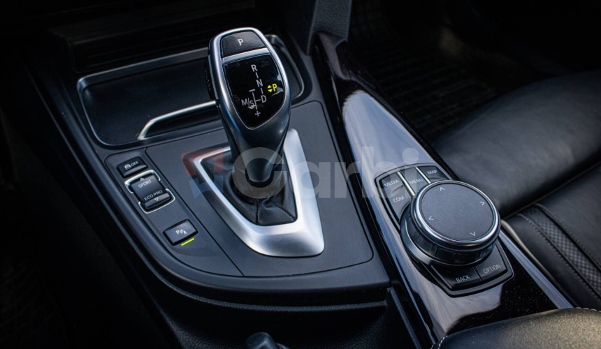BMW Rad 4 Gran Coupé M440i xDrive M Performance, M výfuk, HUD, Harman Kardon, Austin Yellow, TO