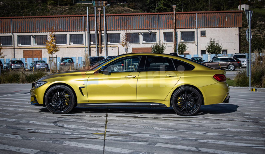 BMW Rad 4 Gran Coupé M440i xDrive M Performance, M výfuk, HUD, Harman Kardon, Austin Yellow, TO