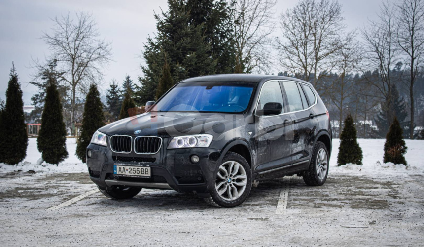 BMW X3 20d xDrive, Nelakované, Sportsitze, Keylles, Veľmi zachovalé