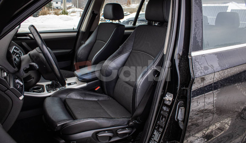 BMW X3 20d xDrive, Nelakované, Sportsitze, Keylles, Veľmi zachovalé