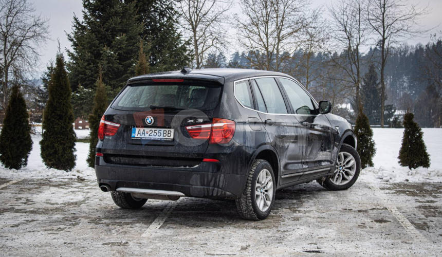 BMW X3 20d xDrive, Nelakované, Sportsitze, Keylles, Veľmi zachovalé
