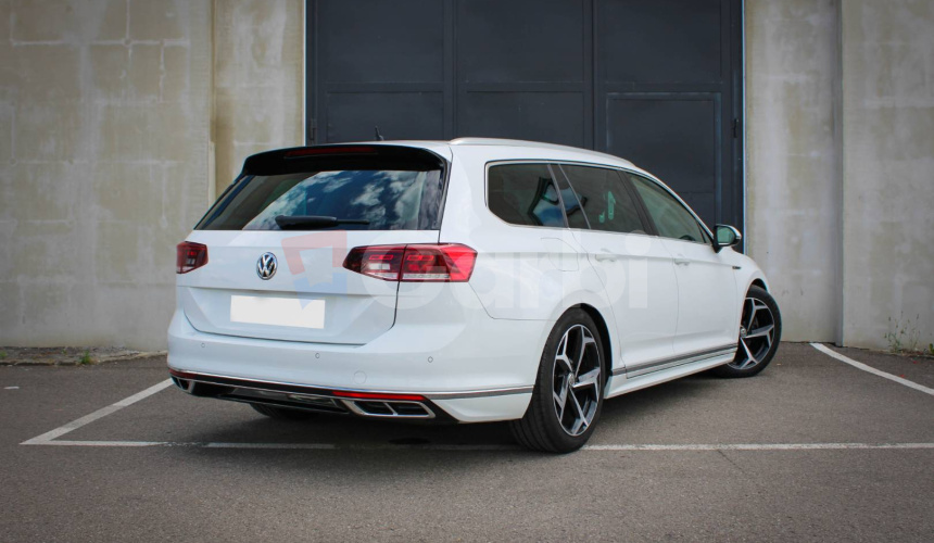 Volkswagen Passat Variant R-LINE 2.0 TDI DSG Highline