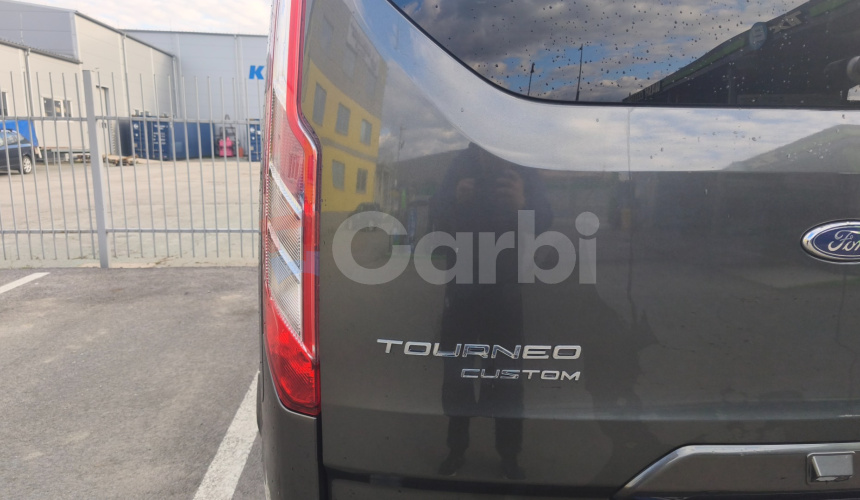 Ford Tourneo Custom