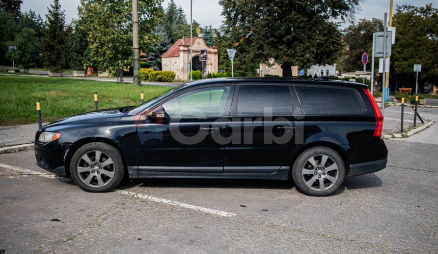 Volvo V70 D5 (136 kW) Momentum Geartronic