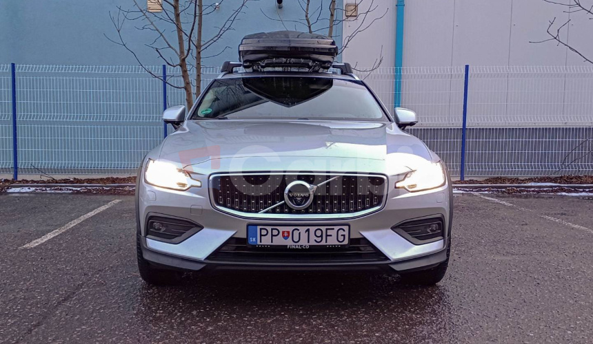 Volvo V60 Cross Country B4 197PS AT8 AWD Pro