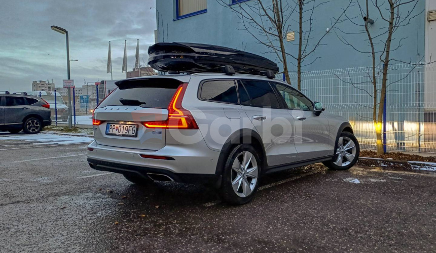 Volvo V60 Cross Country B4 197PS AT8 AWD Pro