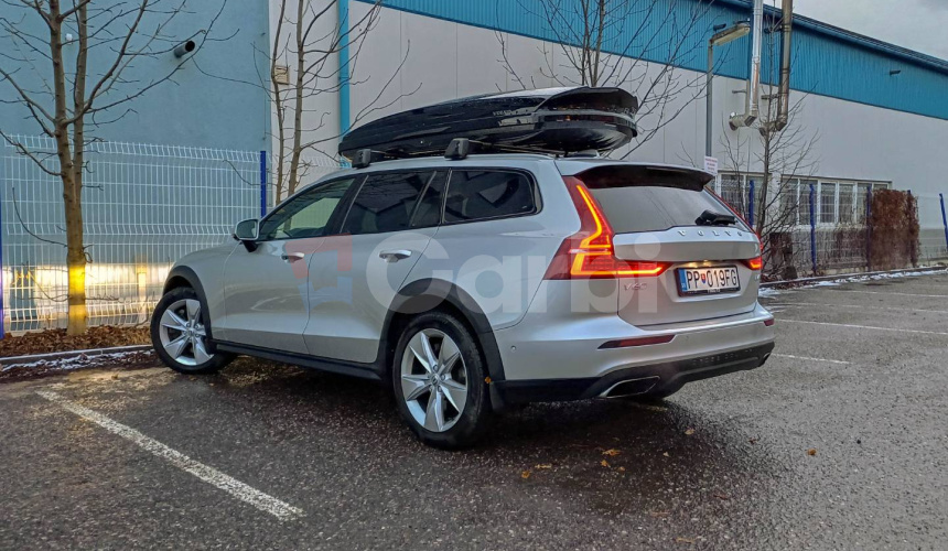 Volvo V60 Cross Country B4 197PS AT8 AWD Pro