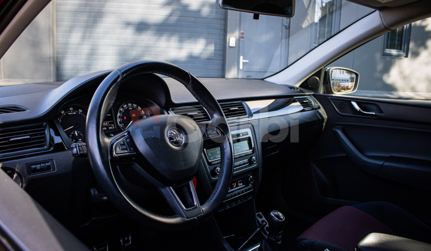 Škoda Rapid 1.2 TSI 77kW, 1. majiteľ, slovenské, pôvodný lak, R17 ALU, šport sedadlá