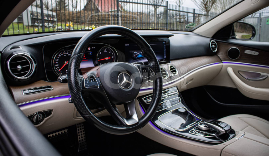 Mercedes-Benz E trieda All-Terrain 220d 4matic Airmatic 9G-Tronic, Multibeam, HUD, Ťažné, MB c