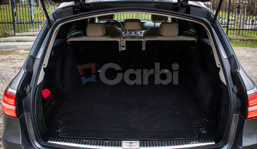 Mercedes-Benz E trieda All-Terrain 220d 4matic Airmatic 9G-Tronic, Multibeam, HUD, Ťažné, MB c